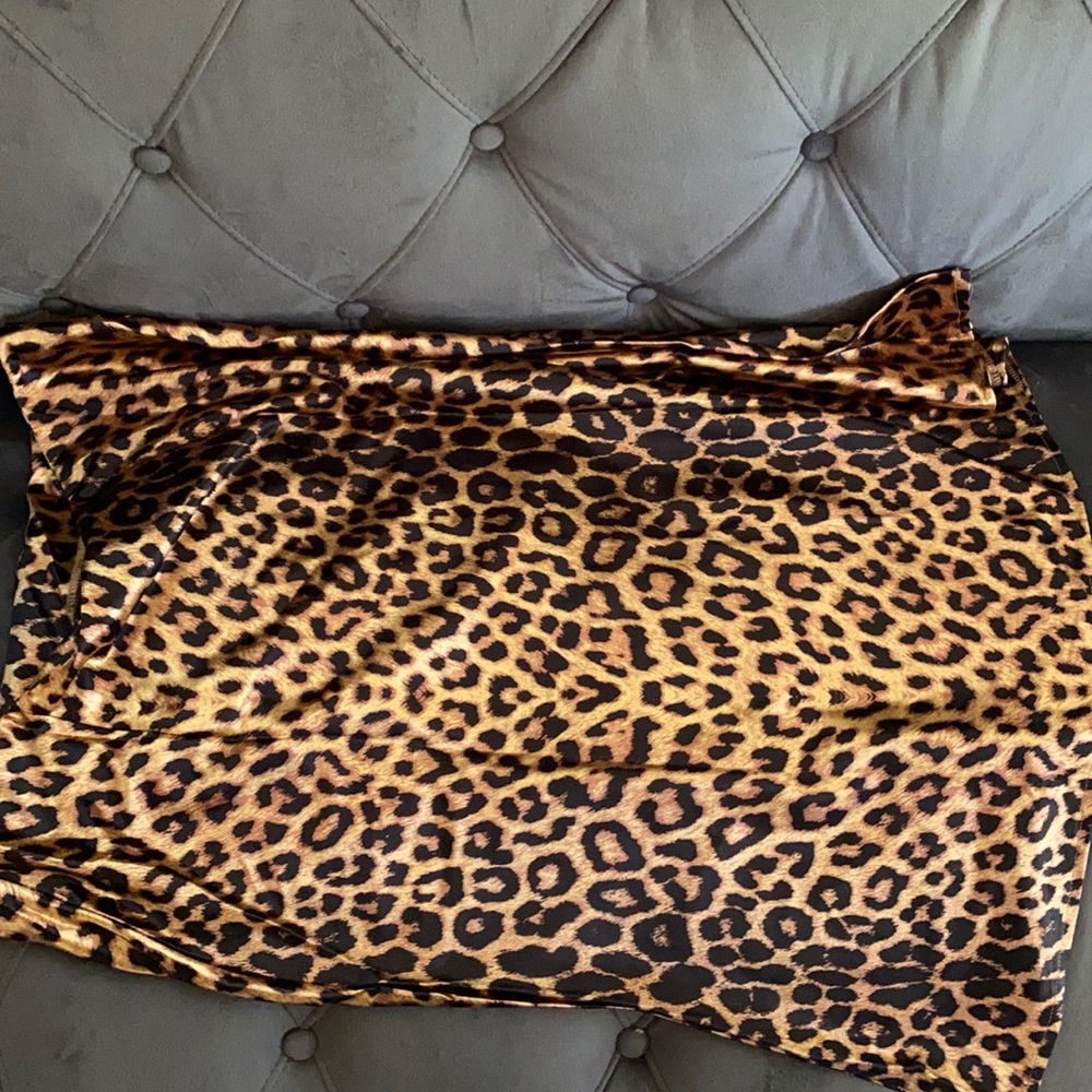 Leopard Print silk skirt